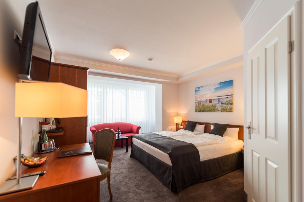 Hotel Villa Belvedere Binz Bagian luar foto