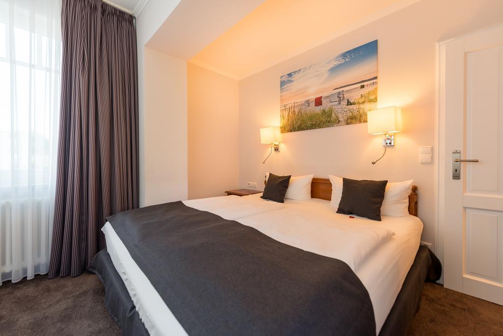 Hotel Villa Belvedere Binz Bagian luar foto